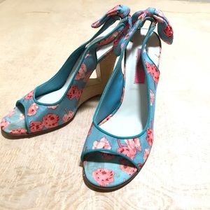 Betsey Johnson Foster Blue Pink Floral Sandals